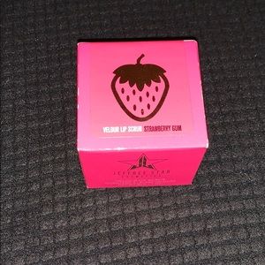 JSC “Strawberry Gum” Velour Lip Scrub